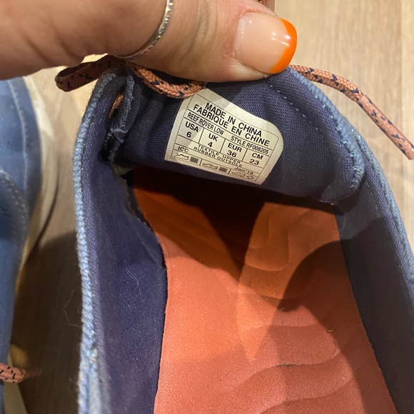 REEF womens sneakers - Picture 2 of 3